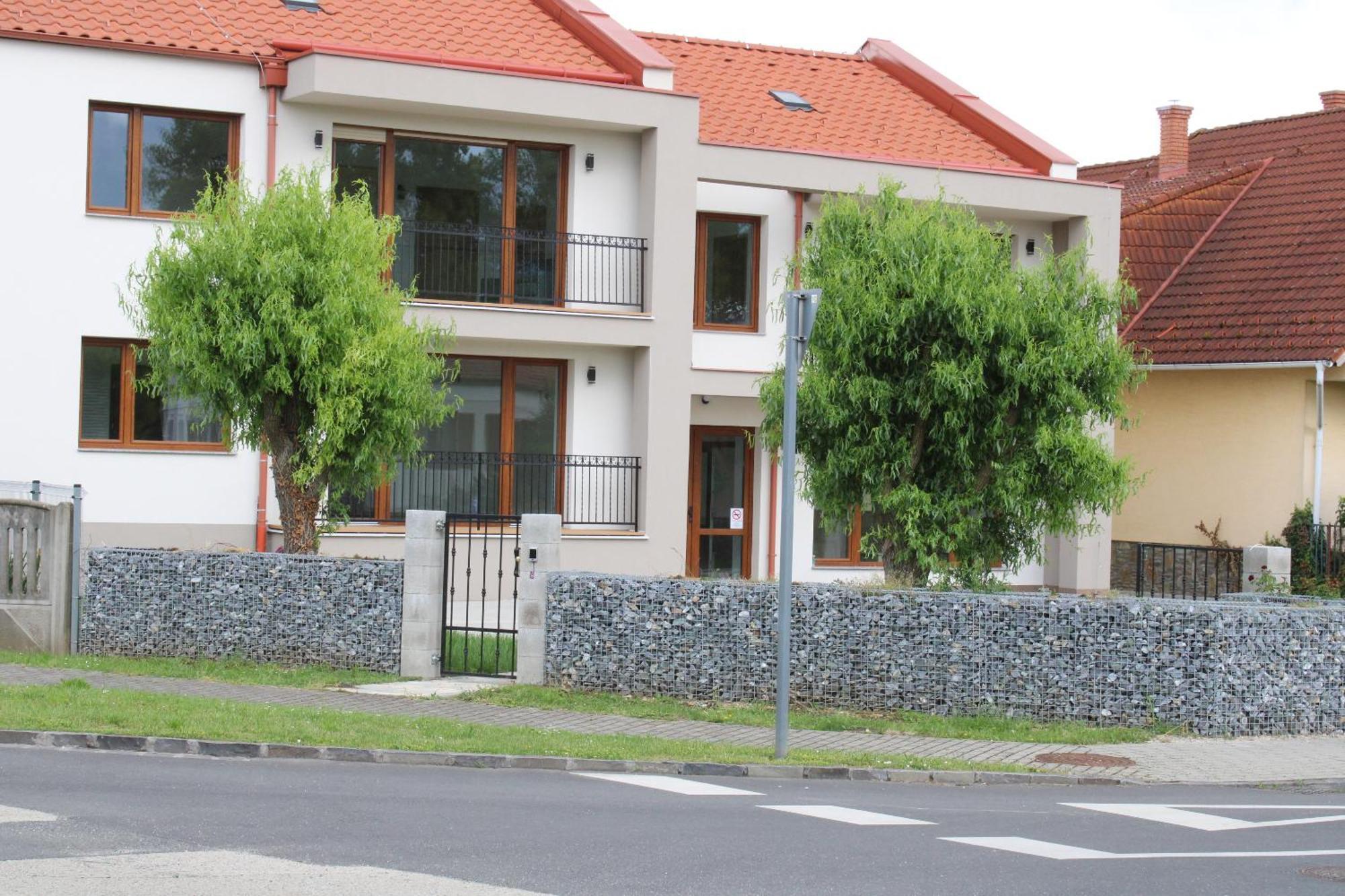 Mara Apartman Buek Esterno foto
