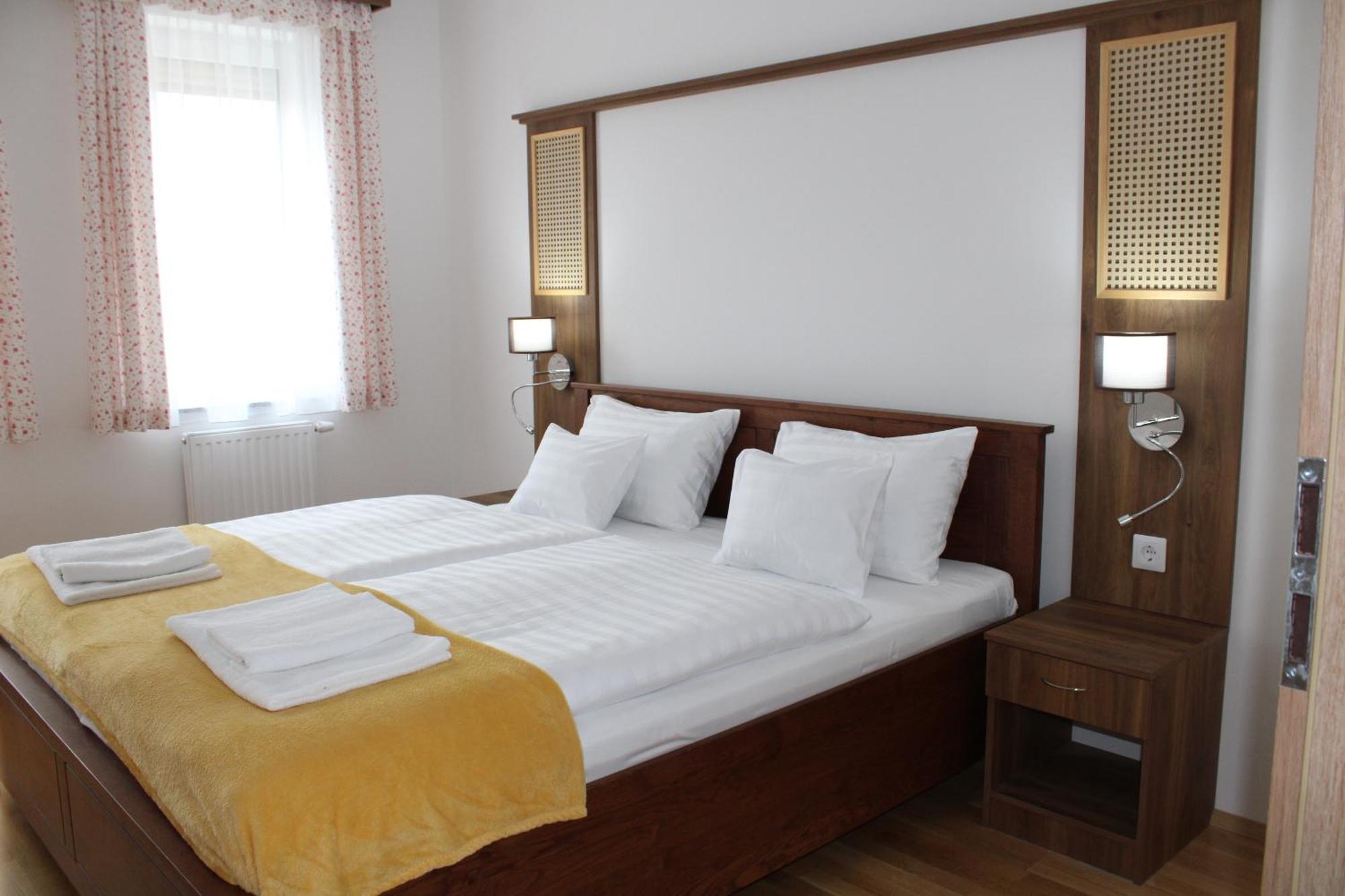 Mara Apartman Buek Esterno foto